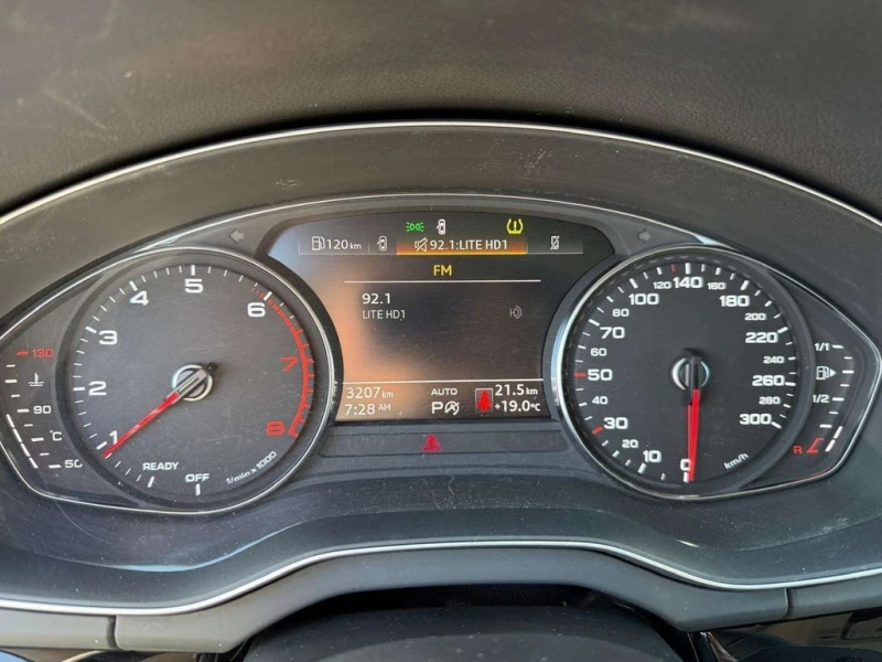 Audi Q5 * quattro Premium * CARFAX * ЦЕНА ДО БГ, снимка 12 - Автомобили и джипове - 53078469