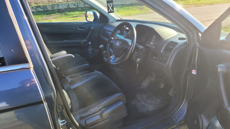 Honda Cr-v 2.2i-DTEC Facelift, снимка 15 - Автомобили и джипове - 53121784