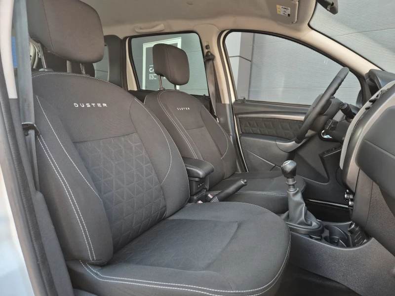 Dacia Duster 4x4 Stepway Facelift 1.5 dci , снимка 10 - Автомобили и джипове - 53501865