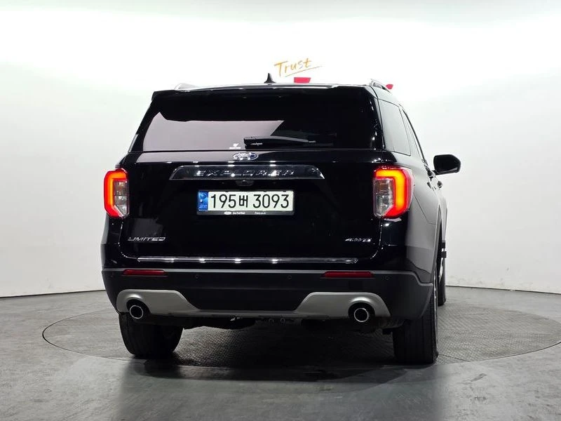 Ford Explorer 2.3 H Automatic, снимка 4 - Автомобили и джипове - 55954087