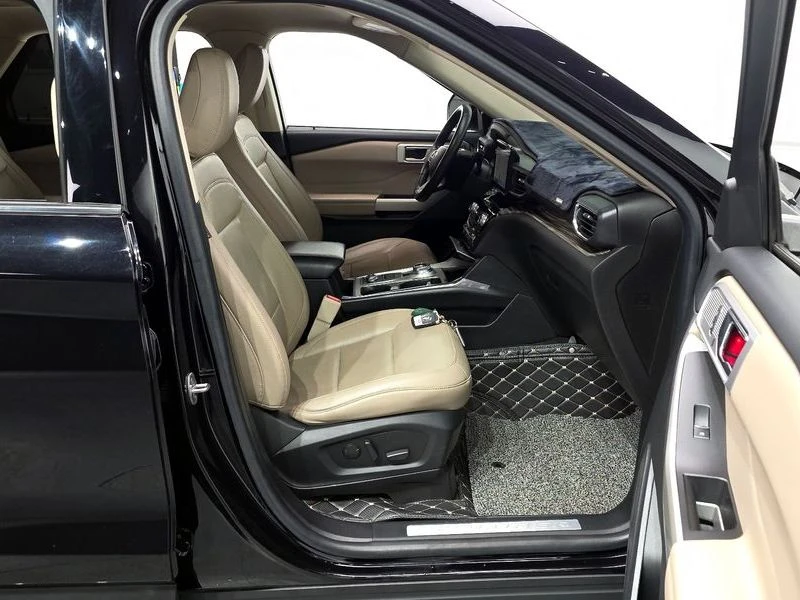 Ford Explorer 2.3 H Automatic, снимка 11 - Автомобили и джипове - 55954087