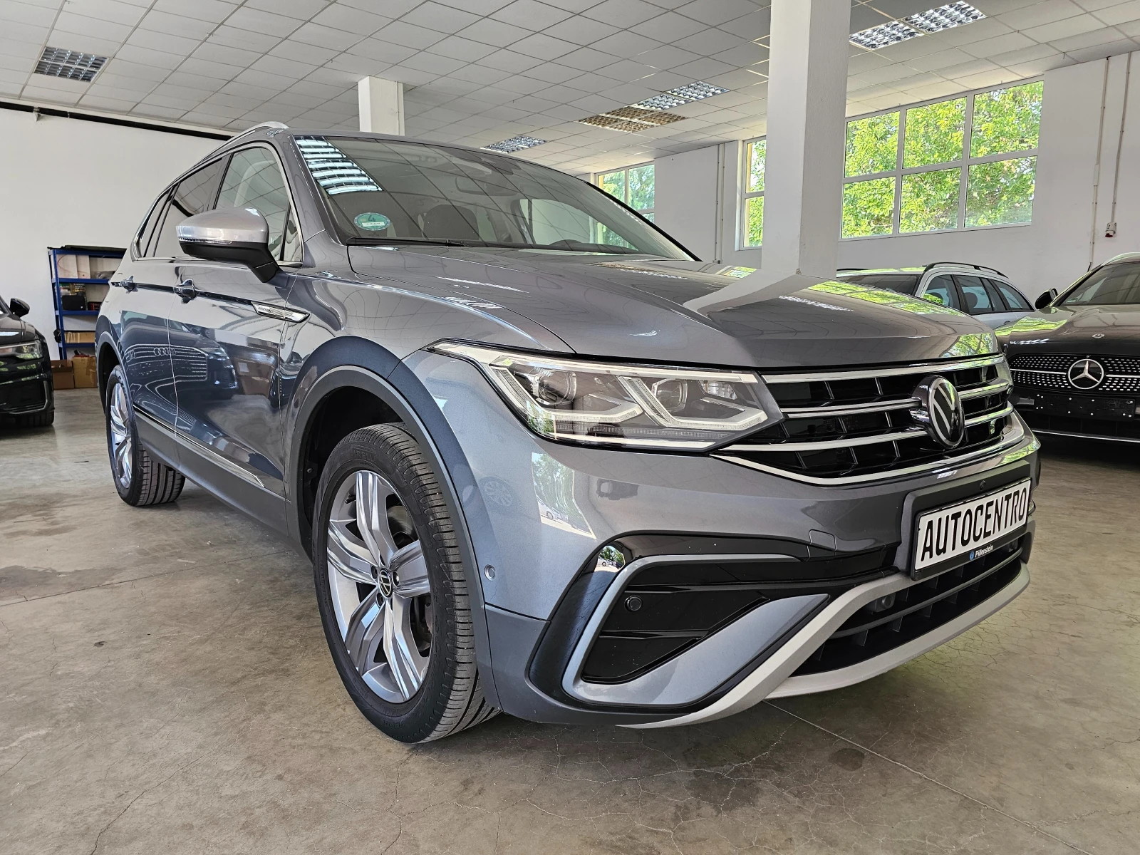 VW Tiguan Allspace Elegance 4Motion 2.0TDI 200PS - изображение 5