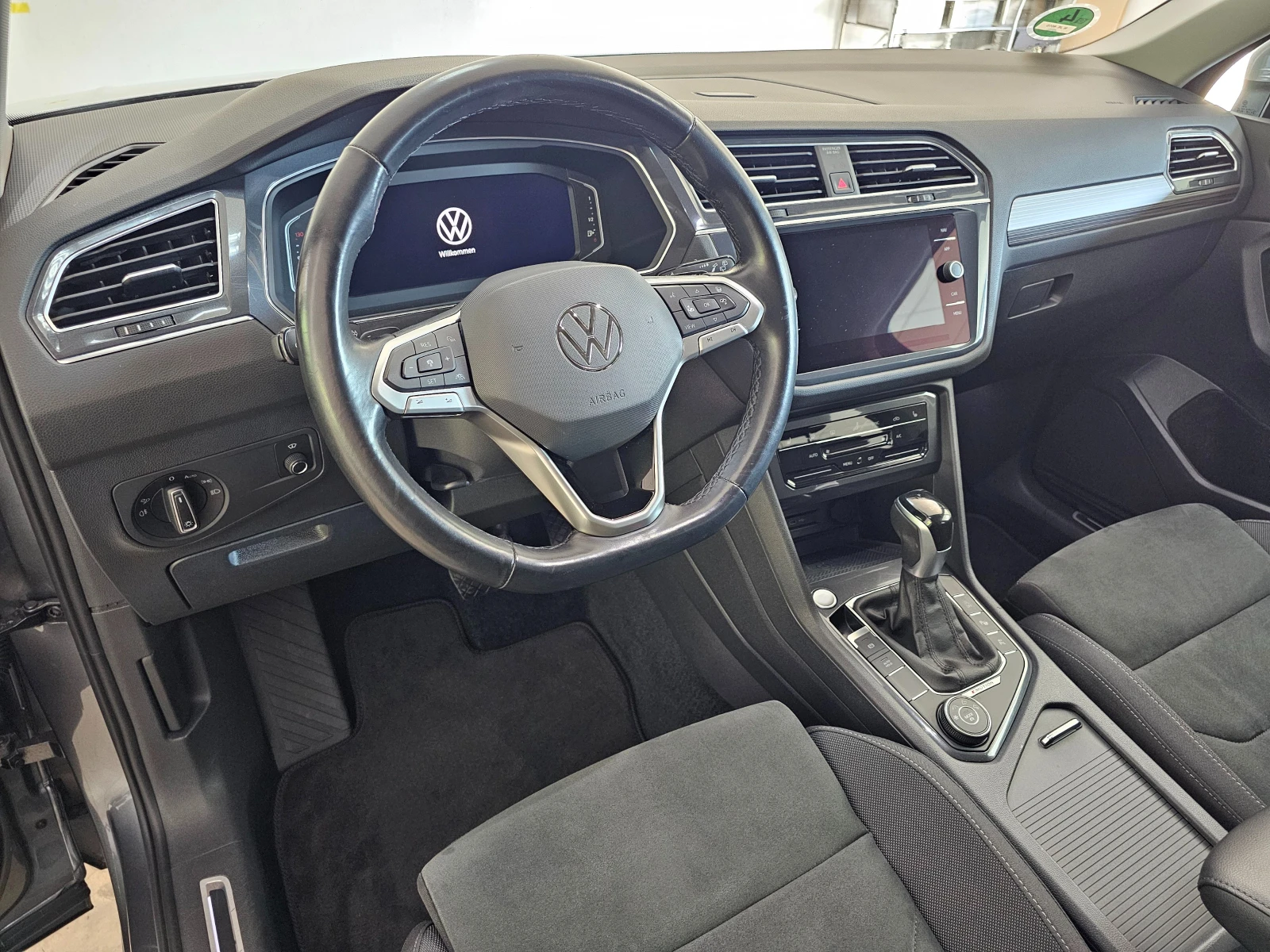 VW Tiguan Allspace Elegance 4Motion 2.0TDI 200PS | Mobile.bg   11