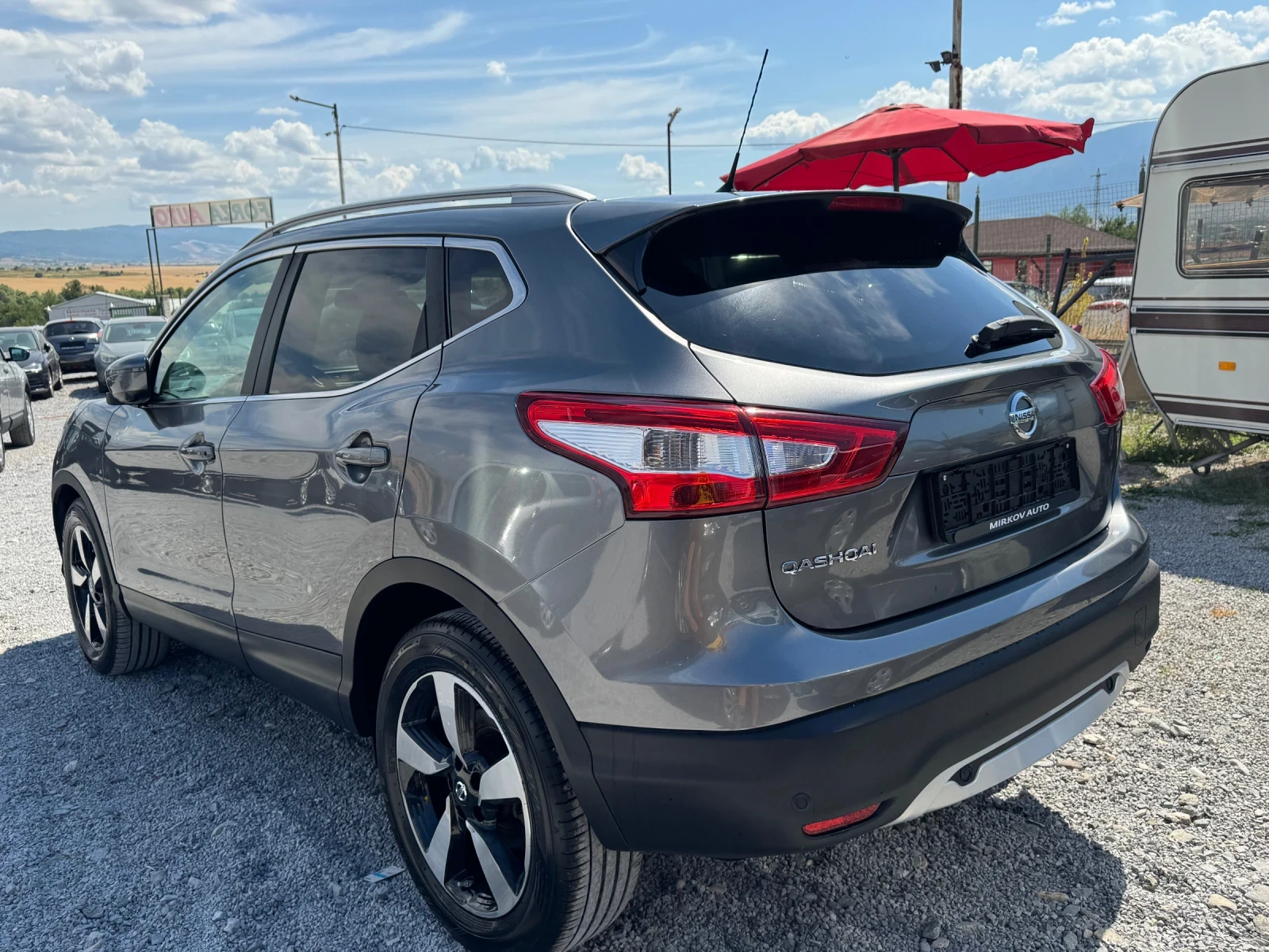 Nissan Qashqai 1.6DCI TEKNA/KEYLESS/АВТОМАТ/360 камера/ПАНОРAMA/ - изображение 5