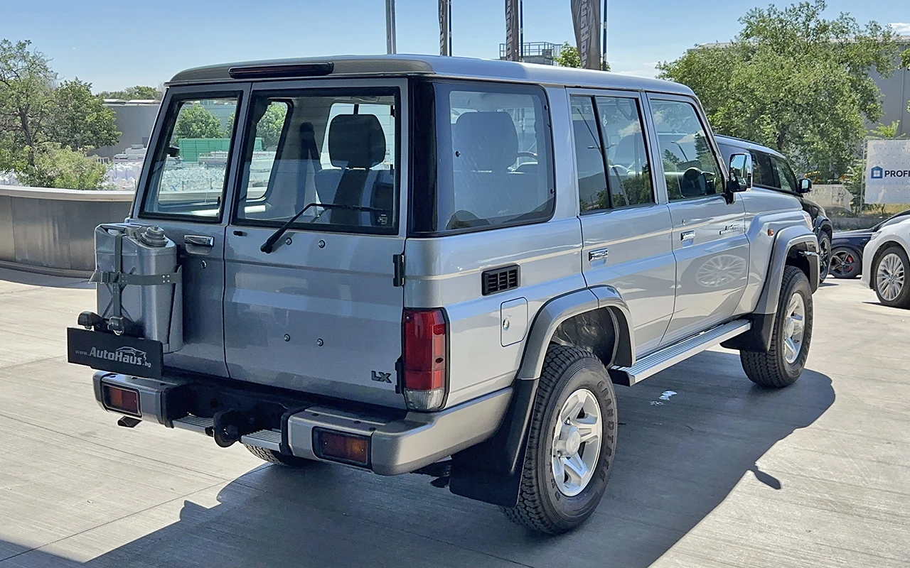 Toyota Land cruiser 76 Hardtop LX - изображение 4