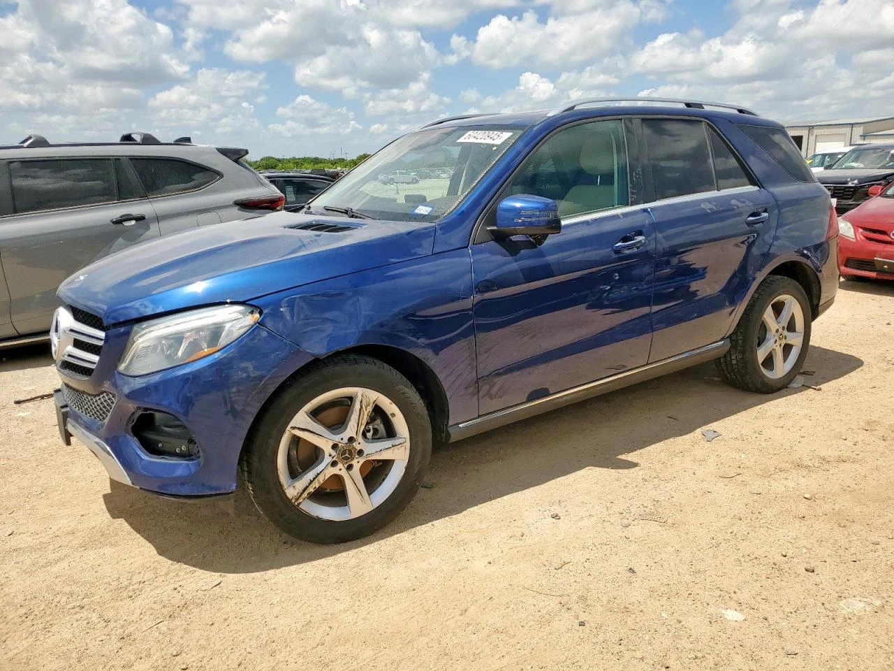 Mercedes-Benz GLE 350 4MATIC - изображение 4