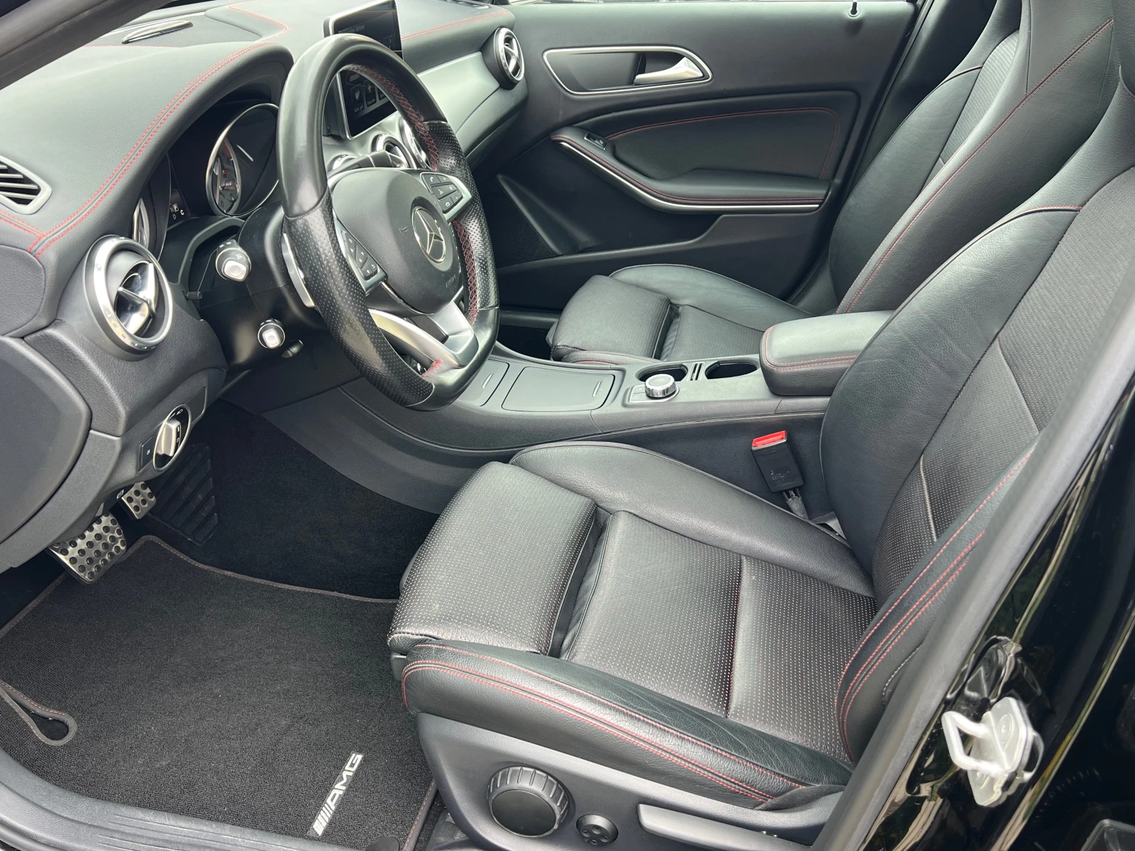 Mercedes-Benz GLA 200d, 4-MATIC, AMG LINE, NIGHT, PANO, CAMERA, ПОДГ - изображение 8