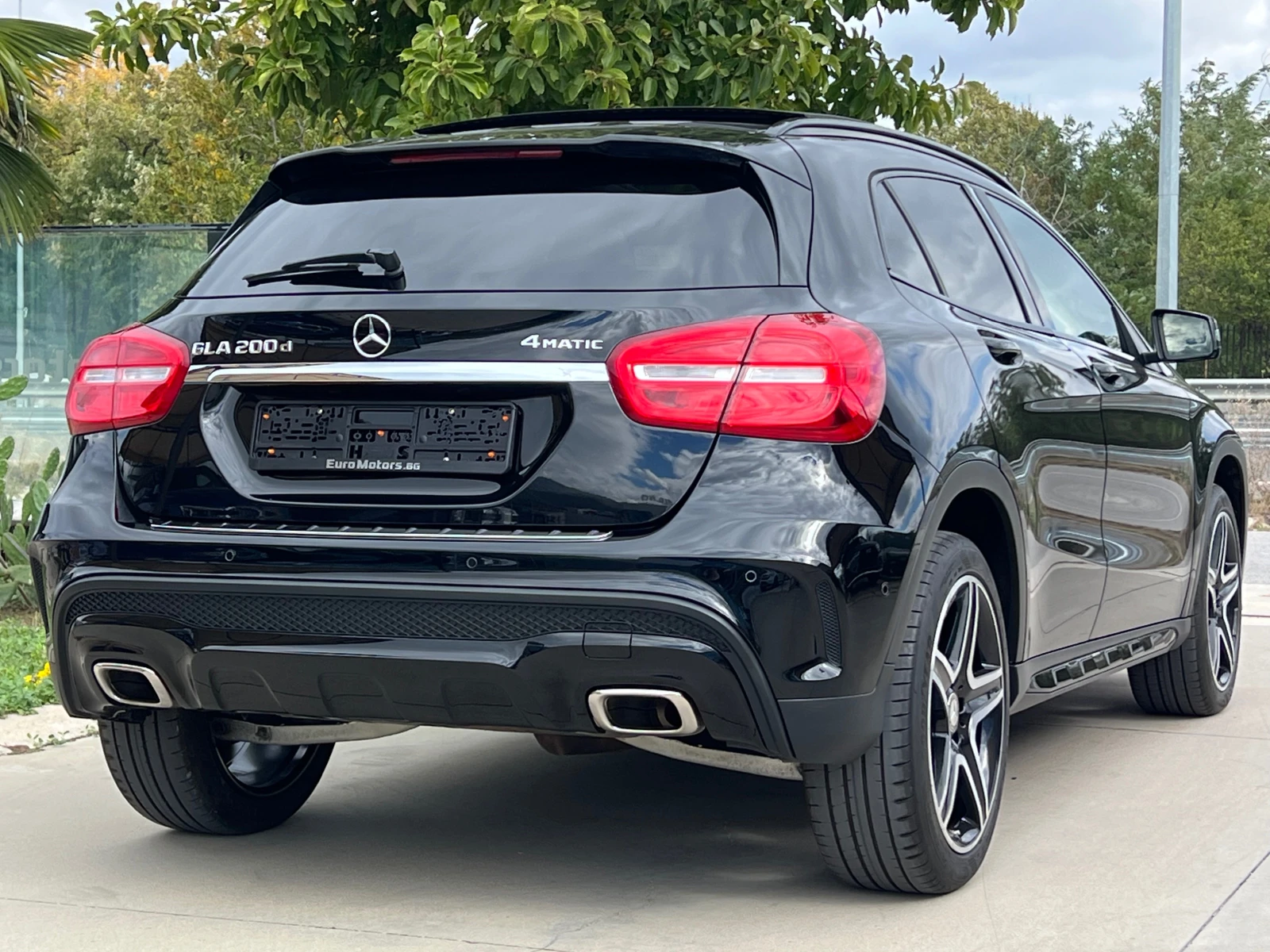 Mercedes-Benz GLA 200d, 4-MATIC, AMG LINE, NIGHT, PANO, CAMERA, ПОДГ - изображение 5
