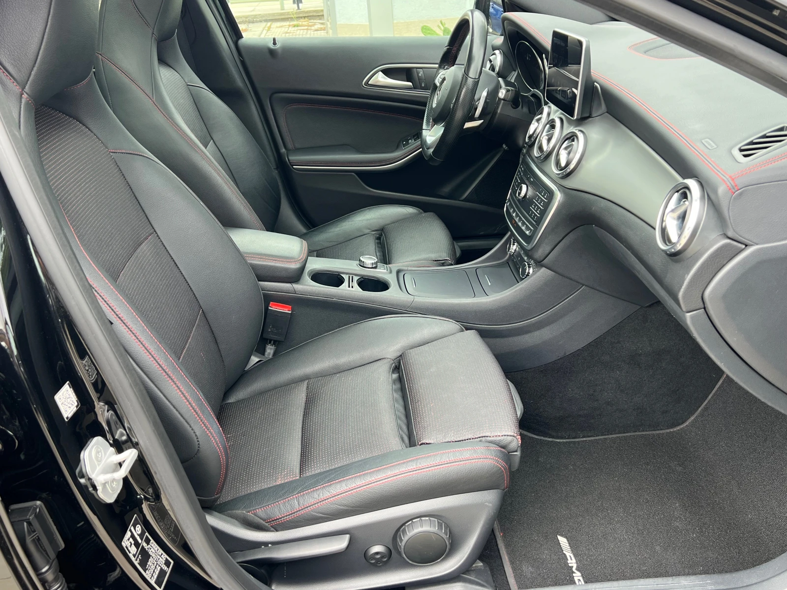 Mercedes-Benz GLA 200d, 4-MATIC, AMG LINE, NIGHT, PANO, CAMERA, ПОДГ - изображение 10
