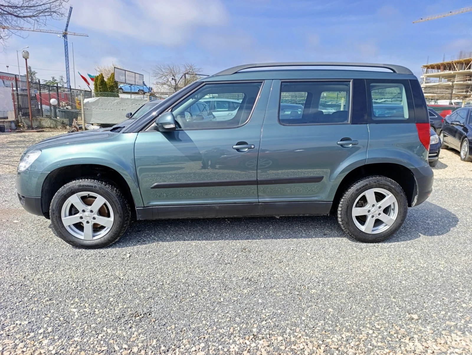 Skoda Yeti 1.8 TSI 4x4, снимка 4 - Автомобили и джипове - 53351979