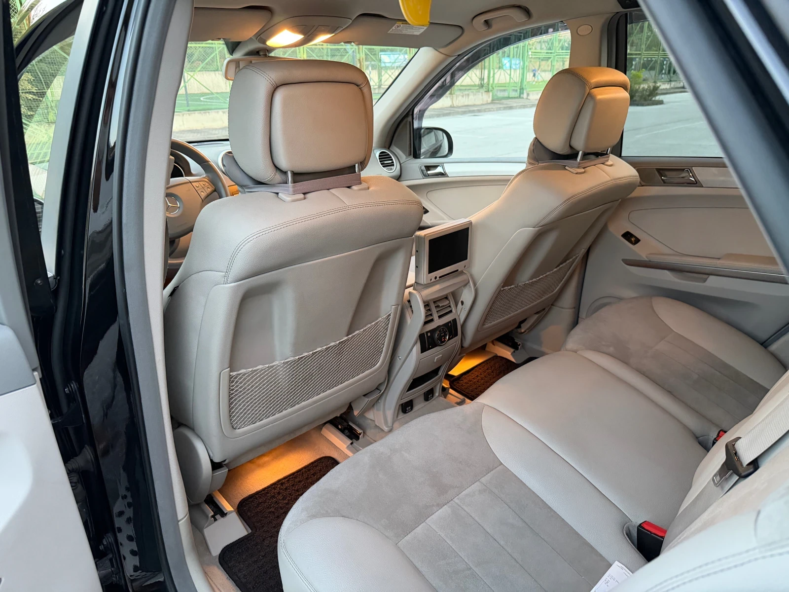 Mercedes-Benz ML 320 4 Matic CDI, снимка 12 - Автомобили и джипове - 55695665