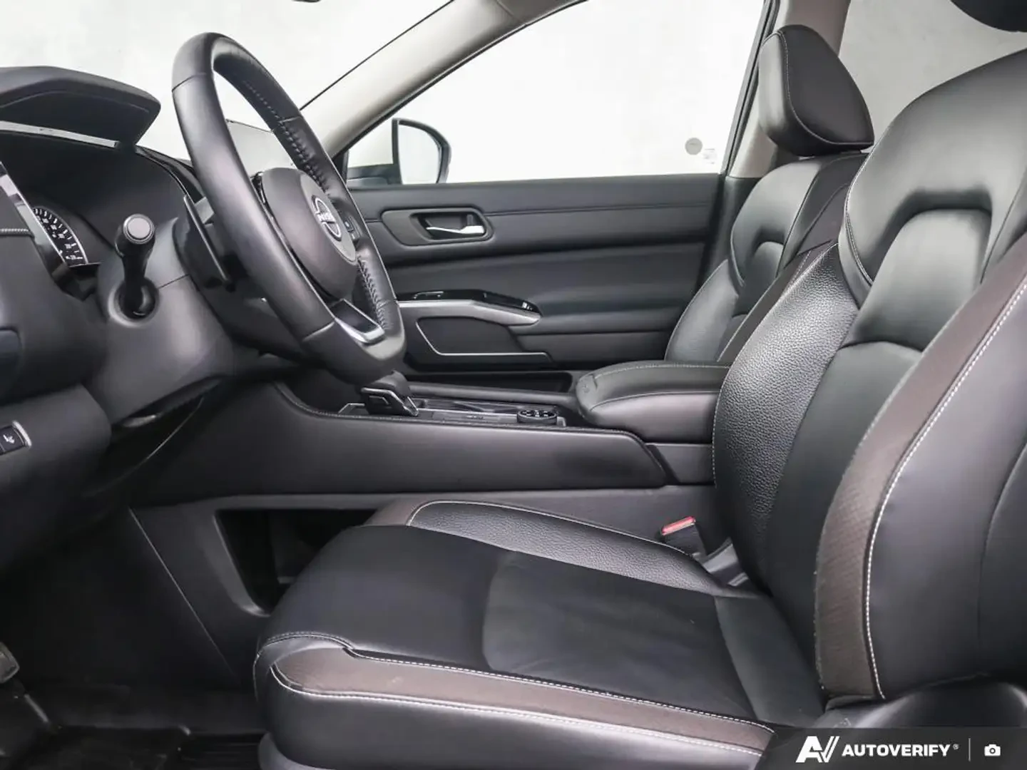 Nissan Pathfinder SL* AWD* 360* ПОДГРЕВ* , снимка 6 - Автомобили и джипове - 55905883