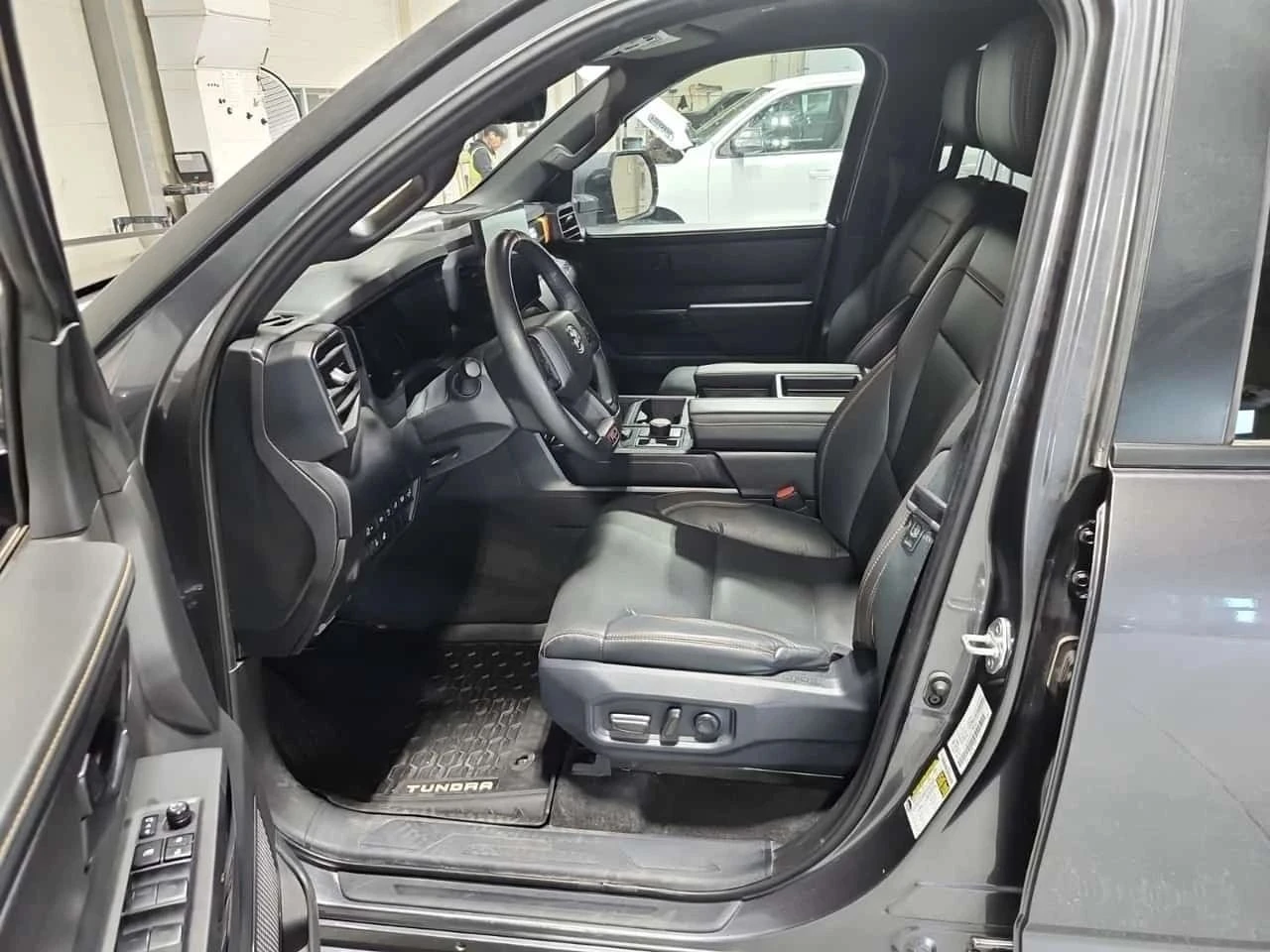 Toyota Tundra, снимка 5 - Автомобили и джипове - 56688620