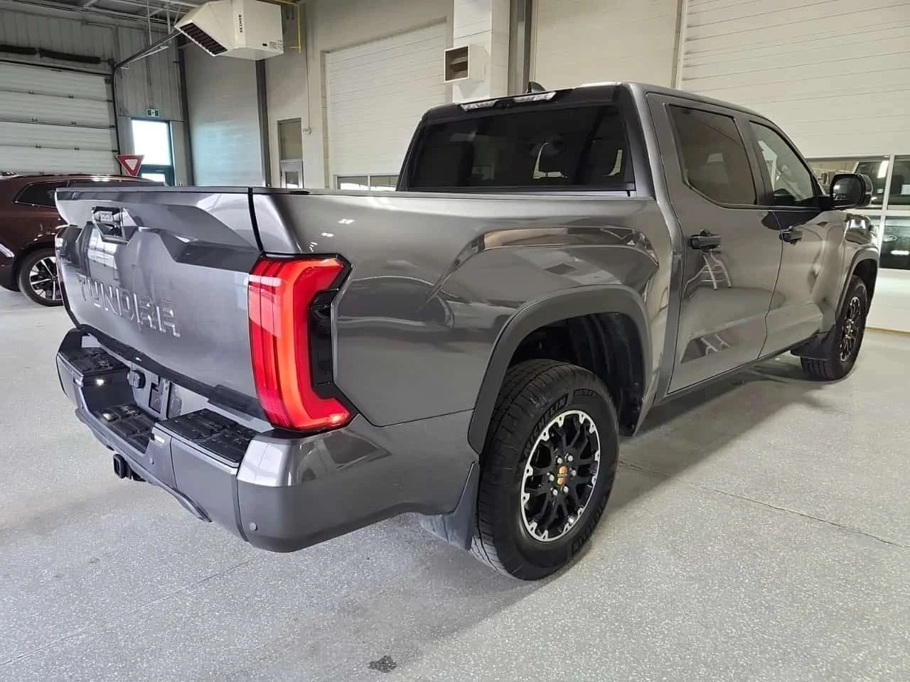 Toyota Tundra, снимка 3 - Автомобили и джипове - 56688620