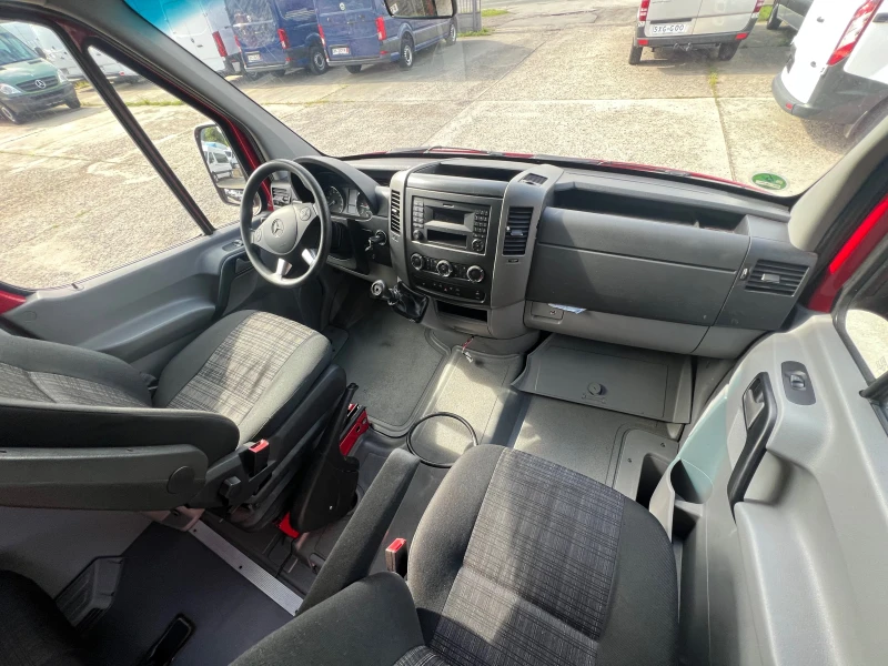 Mercedes-Benz Sprinter 316 ПЪТНИЧЕСКИ 8+ 1 МЕСТА , FULL , TEMPOMAT , снимка 11 - Бусове и автобуси - 50265154