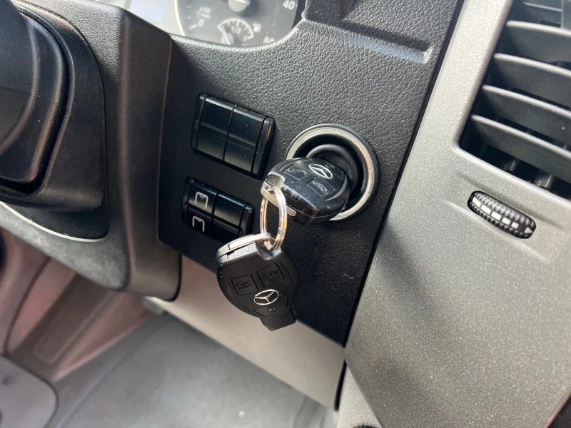 Mercedes-Benz Sprinter 316 ПЪТНИЧЕСКИ 8+ 1 МЕСТА , FULL , TEMPOMAT , снимка 15 - Бусове и автобуси - 50265154