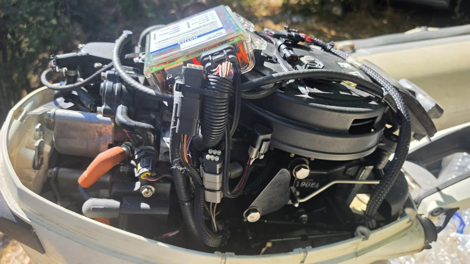 ����������� �������� Evinrude E-TEC �25DRSAFD 2018 ������ | Mobile.bg � ����������� 6