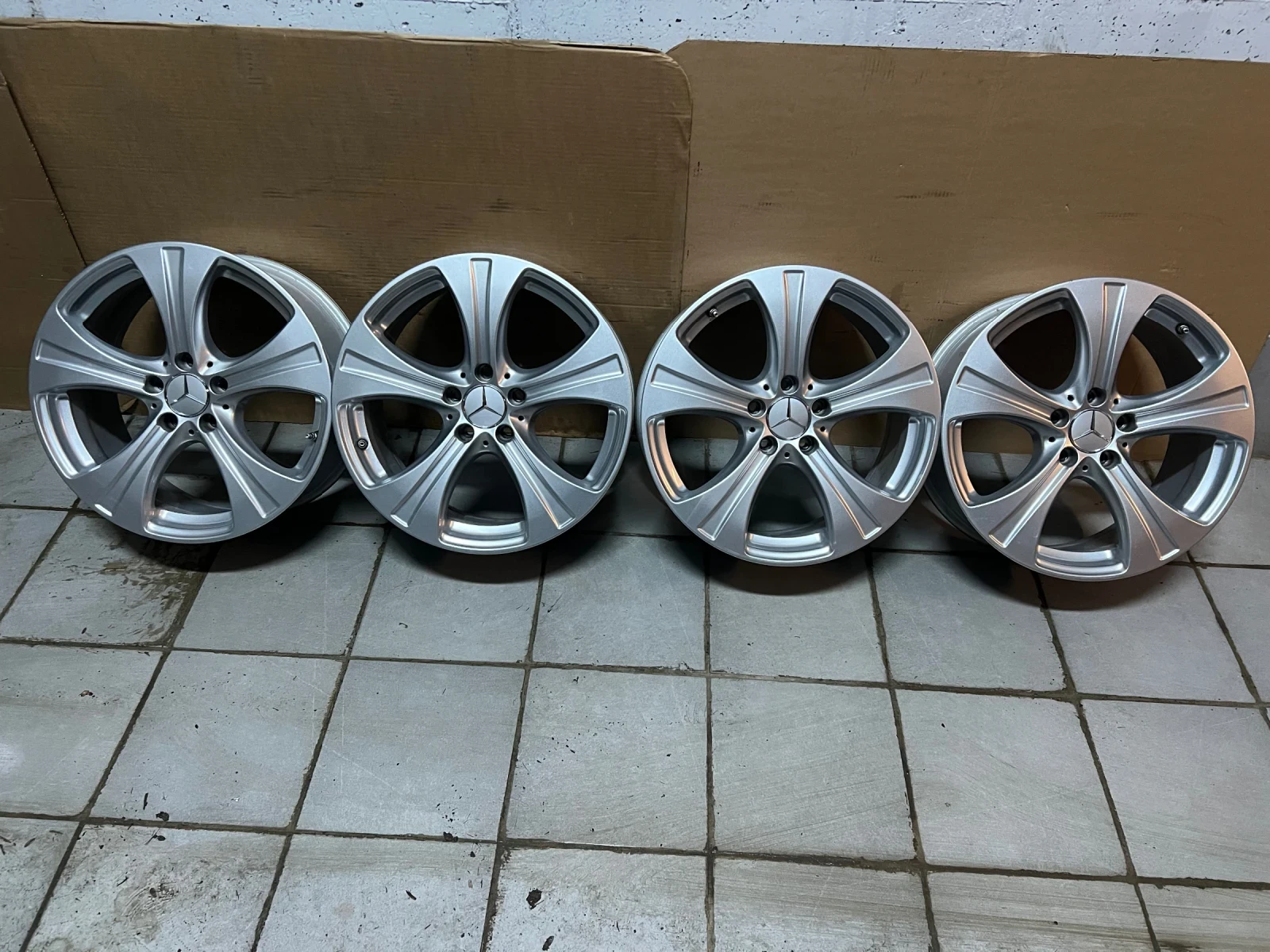 ������ | Mobile.bg � ����������� 4