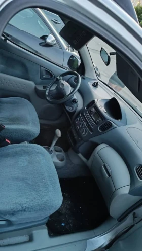Toyota Yaris verso АВТОМАТ - 1.3 VVT-i, снимка 3