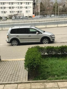 Обява за продажба на VW Touran 1900 ~8 500 лв. - изображение 1