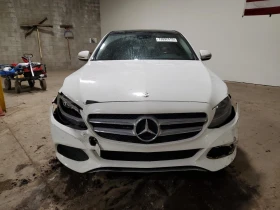 Обява за продажба на Mercedes-Benz C 300 2.0 Turbo / AMG пакет / 4MATIC / Кожа / Панорама / ~16 900 лв. - изображение 4