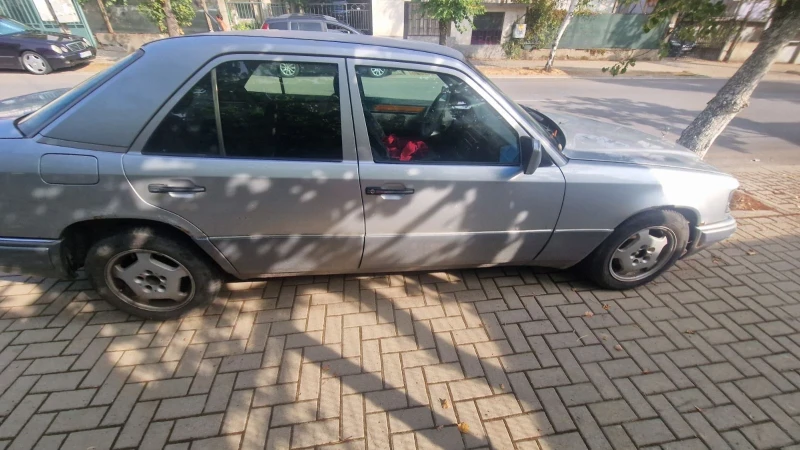 Mercedes-Benz 124, снимка 7 - Автомобили и джипове - 46969440