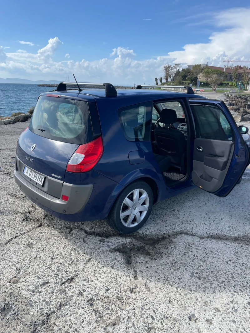 Renault Grand scenic, снимка 13 - Автомобили и джипове - 47861243