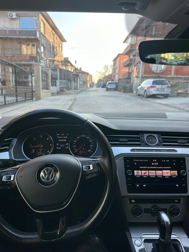 VW Passat DSG - 7 степенна Фулл Лед Германия, снимка 7 - Автомобили и джипове - 48330304