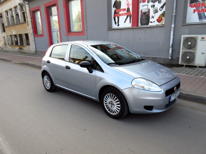 Fiat Punto Grande 1.2i, снимка 2 - Автомобили и джипове - 49252620