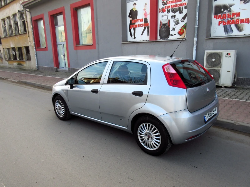 Fiat Punto Grande 1.2i, снимка 8 - Автомобили и джипове - 49252620