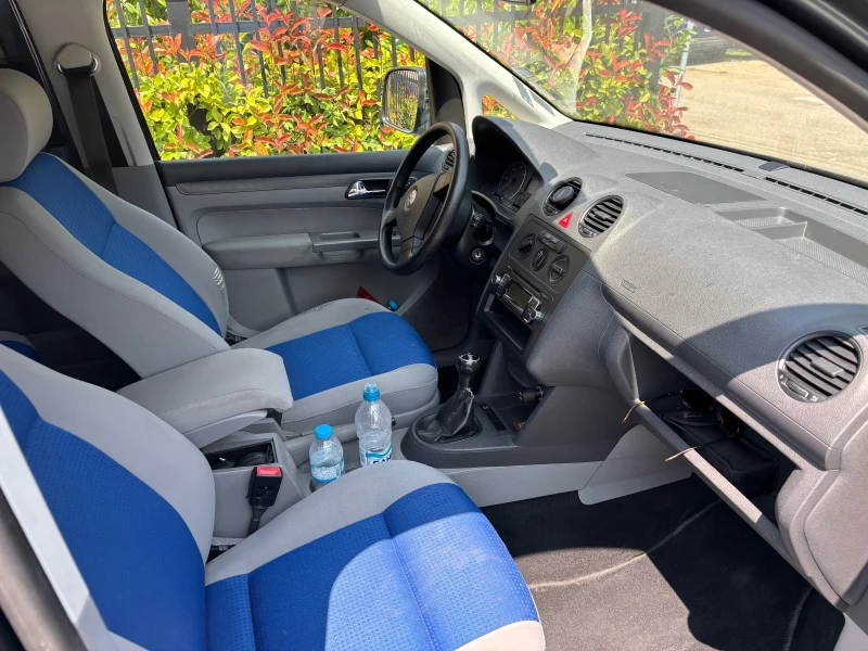 VW Caddy 1.9TDI, снимка 7 - Автомобили и джипове - 50665170