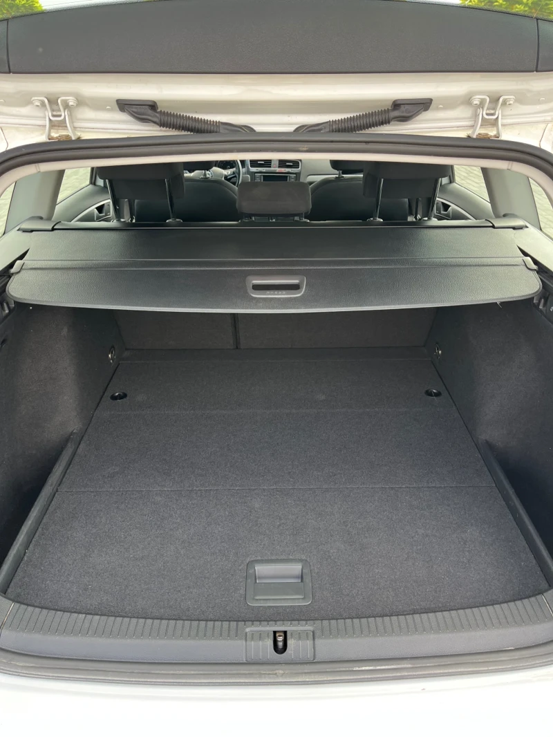 VW Golf Variant, снимка 16 - Автомобили и джипове - 52309924
