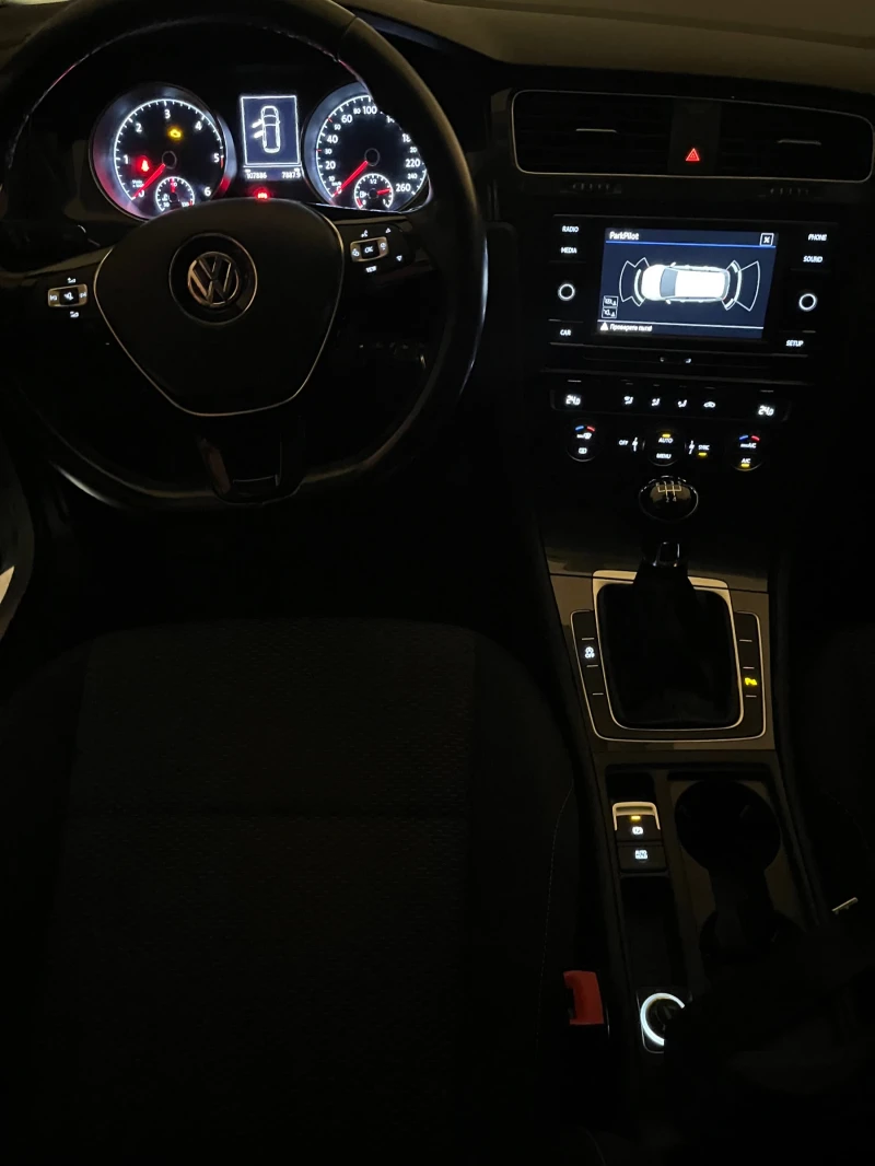 VW Golf Variant, снимка 17 - Автомобили и джипове - 52309924