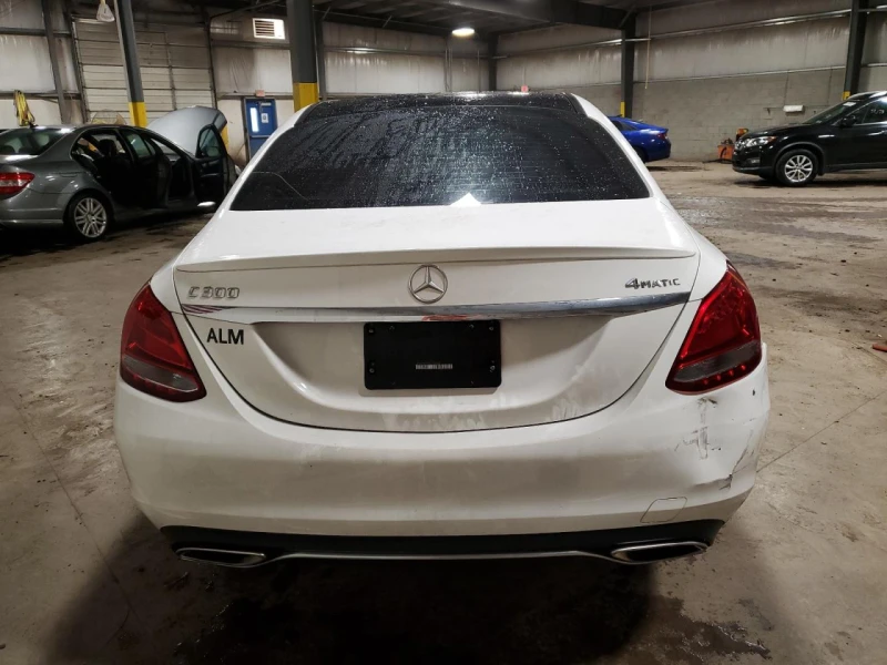 Mercedes-Benz C 300 2.0 Turbo / AMG пакет / 4MATIC / Кожа / Панорама /, снимка 6 - Автомобили и джипове - 52006997