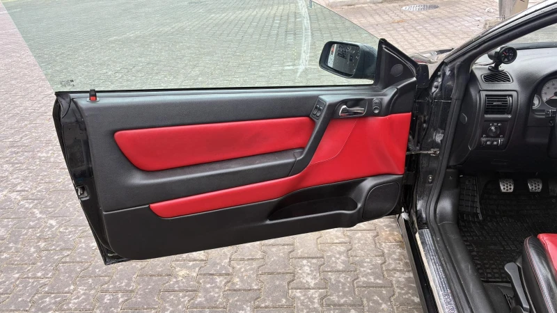 Opel Astra G Bertone 2.0T, снимка 9 - Автомобили и джипове - 52245966