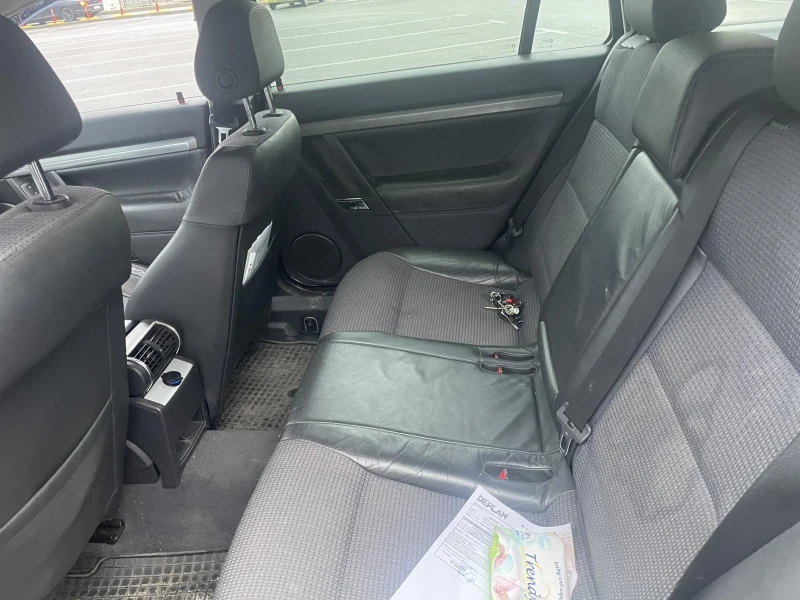 Opel Vectra OPC LINE , снимка 4 - Автомобили и джипове - 52596266