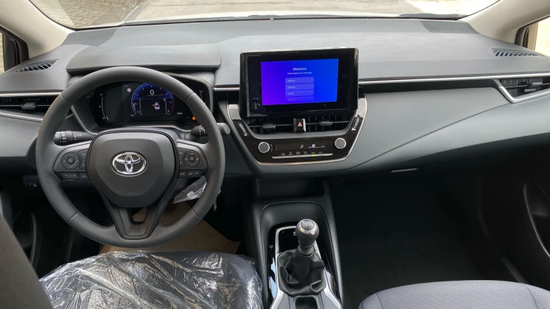 Toyota Corolla Comfort 1.5 TNGA, снимка 11 - Автомобили и джипове - 52776113