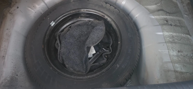 Hyundai Getz 1.3 klima, снимка 12 - Автомобили и джипове - 52797579