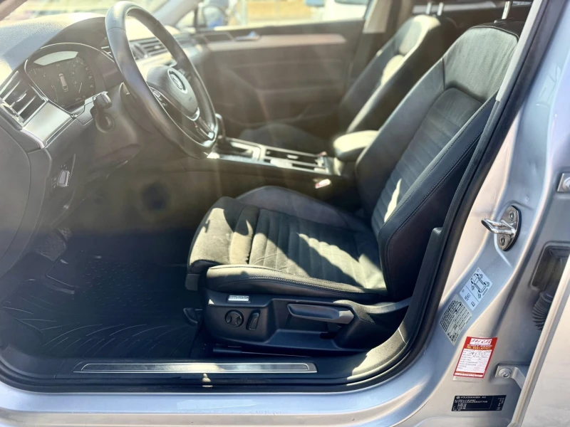 VW Passat 2.0 DIGITAL, снимка 9 - Автомобили и джипове - 52800408