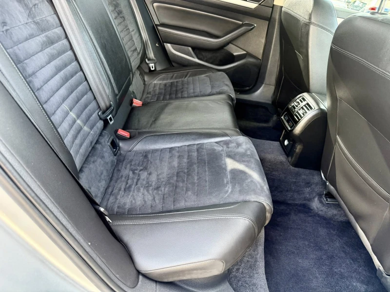 VW Passat 2.0 DIGITAL, снимка 15 - Автомобили и джипове - 52800408