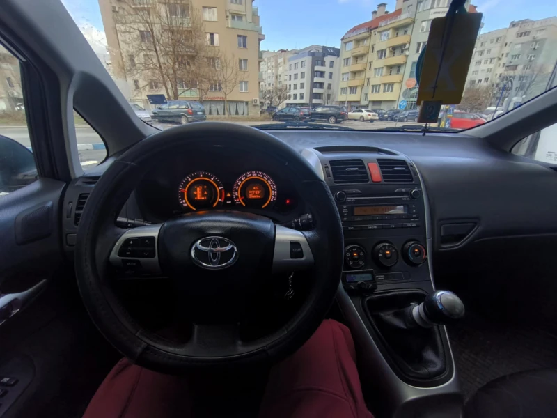 Toyota Auris D4D, снимка 6 - Автомобили и джипове - 53528272