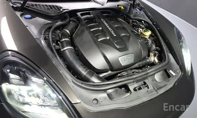 Porsche Panamera, снимка 6 - Автомобили и джипове - 54466688
