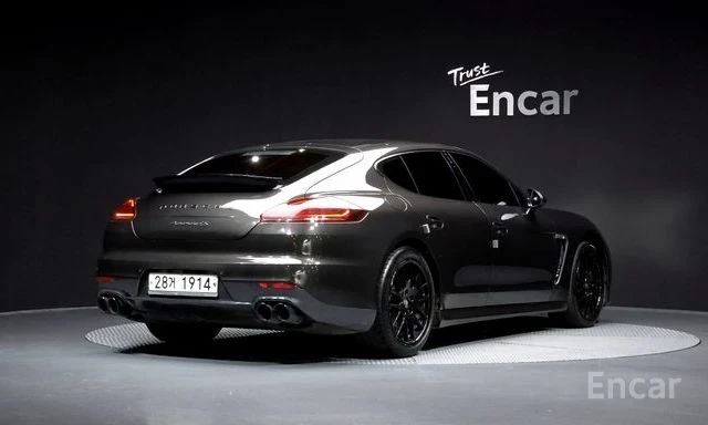 Porsche Panamera, снимка 2 - Автомобили и джипове - 54466688