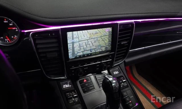Porsche Panamera, снимка 14 - Автомобили и джипове - 54466688