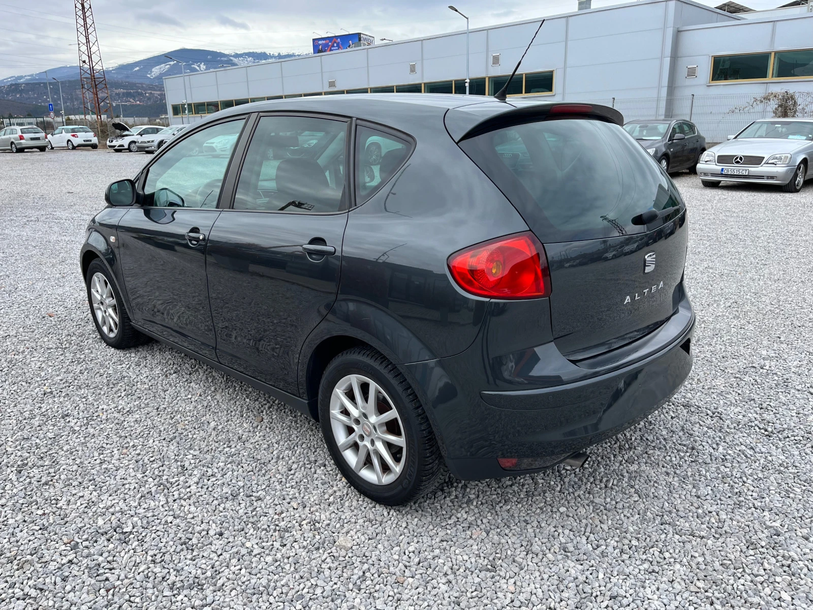 Seat Altea 1.6TDI-105k.c. Facelift - изображение 4