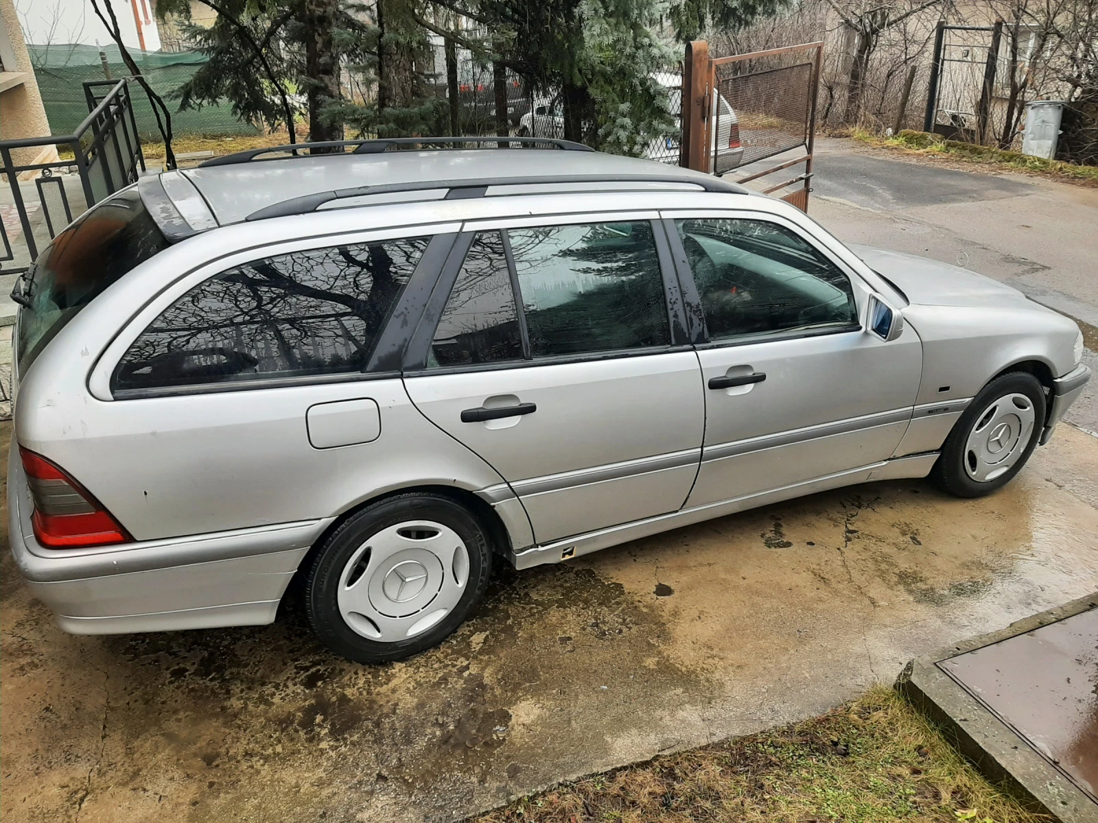 Mercedes-Benz C 250  - изображение 2