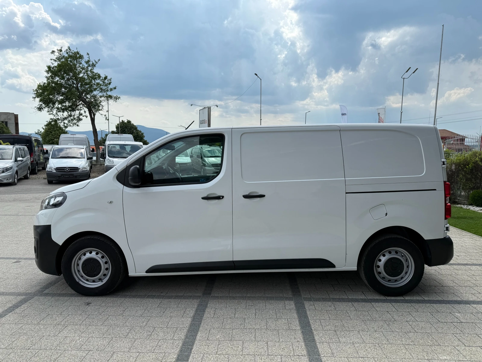Citroen Jumpy 2.0HDI Клима 2стр.врати EURO 6 - изображение 4
