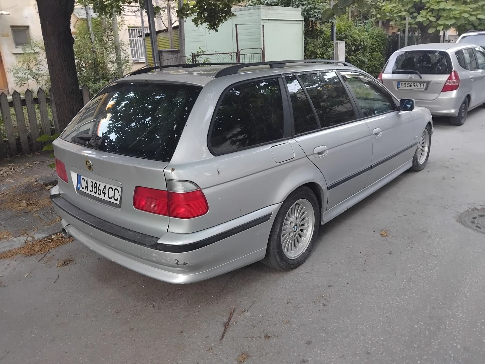 BMW 523  - изображение 2