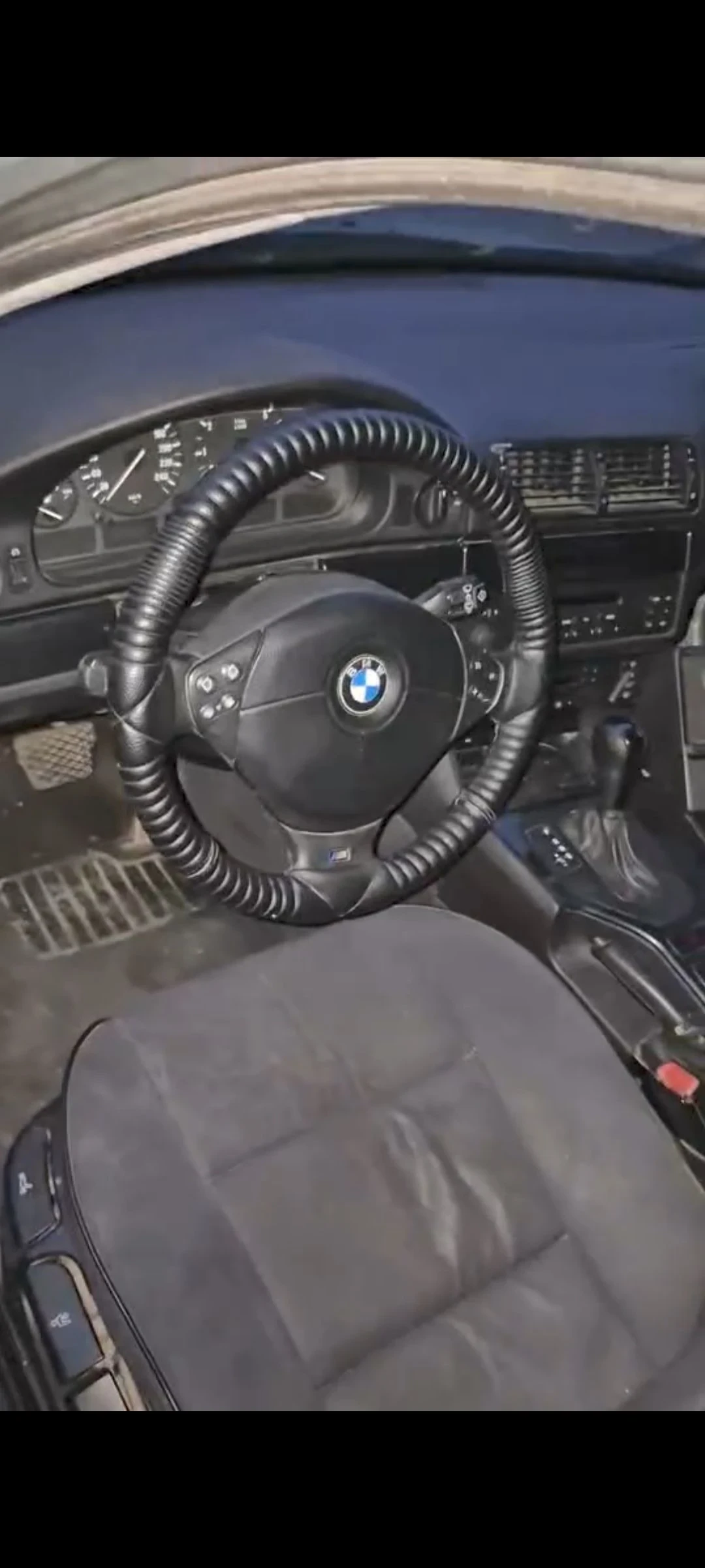BMW 523  - изображение 5