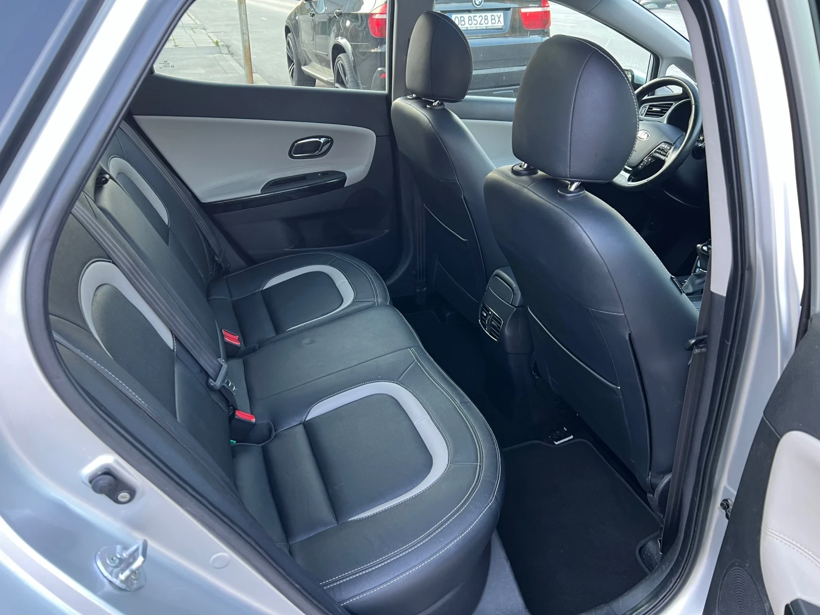 Kia Ceed 1.6i АВТОМАТ ШВЕЙЦАРИЯ - изображение 7